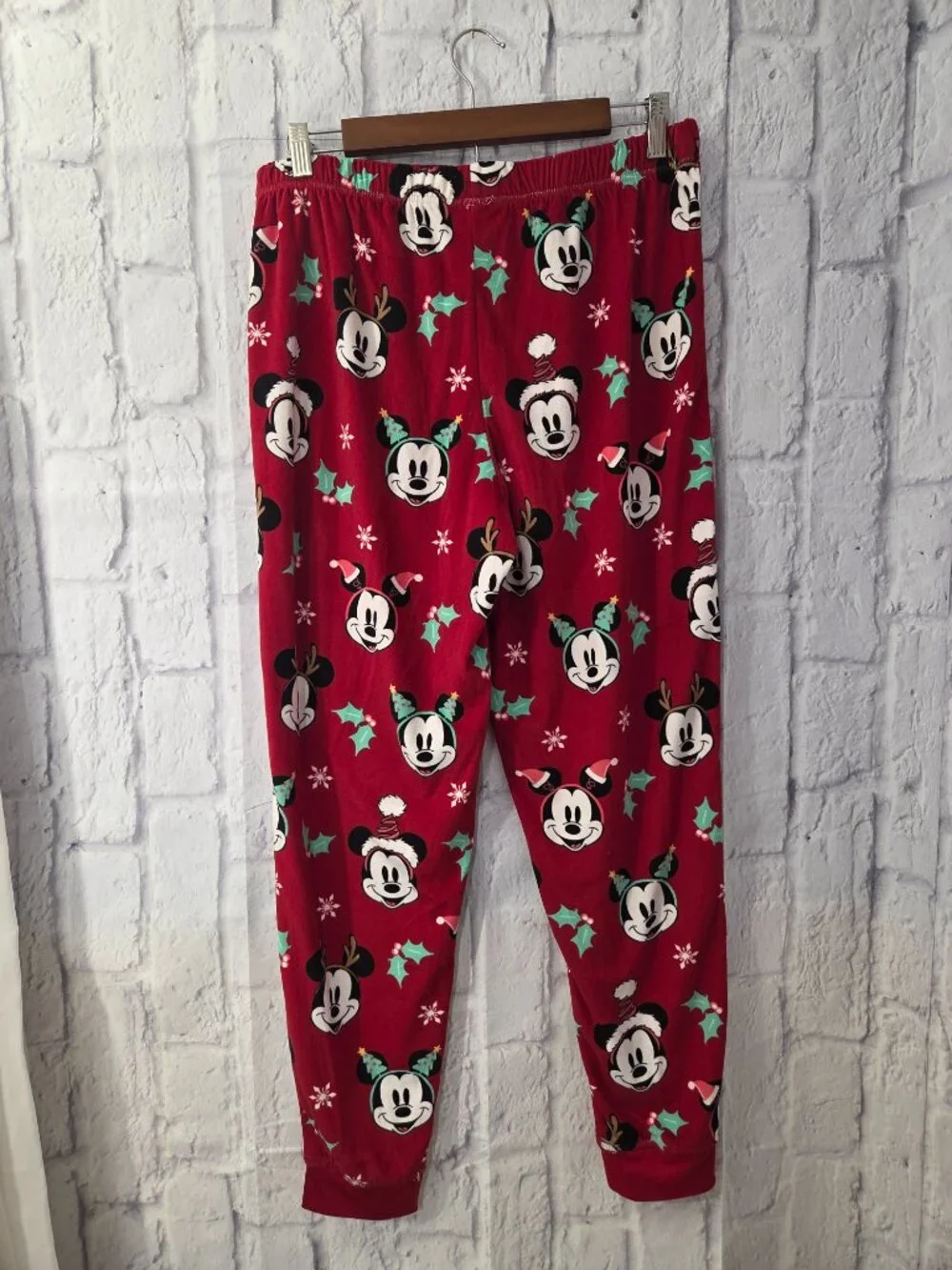 Disney Mickey Mouse Medium Red Fleece Christmas Holiday Pajama Set - Picture 3 of 9